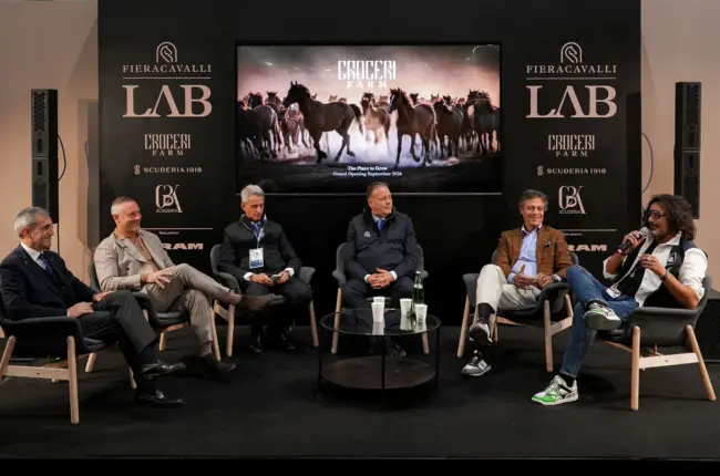 FOTO_APERTURA_FIERACAVALLI_LAB_Presentazione_Croceri_Farm_Marco_Di_Paola,_Maurizio_Croceri,_Armando_Di_Ruzza,_Federico_Bricolo,_Emanuele_Anchisi,_Alessandro_Borghese